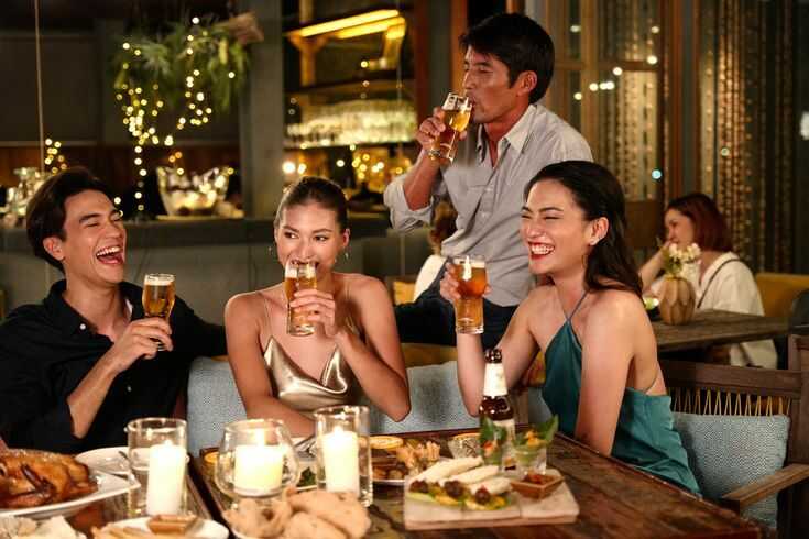 Clientes en restaurante